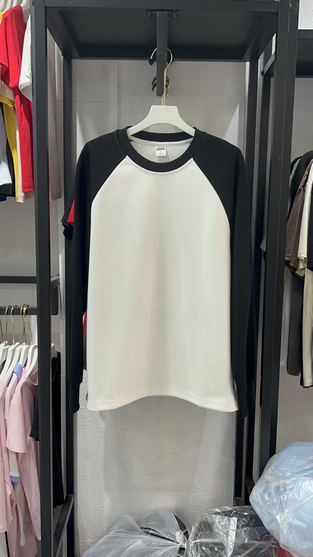 Comfortable Cotton Loose Raglan Crew Neck Sweatshirt (320g) view 2